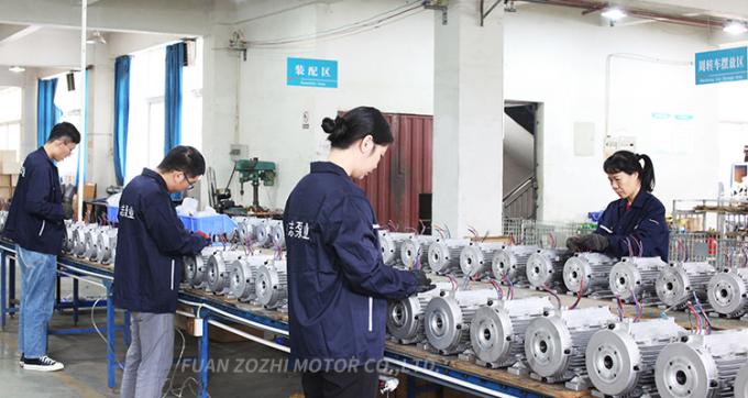 Ticari Temizlik Makineleri i&ccedil;in 7KW AR Interpump'lu &Ccedil;&uuml;r&uuml;k &Ccedil;aplı Motor 10